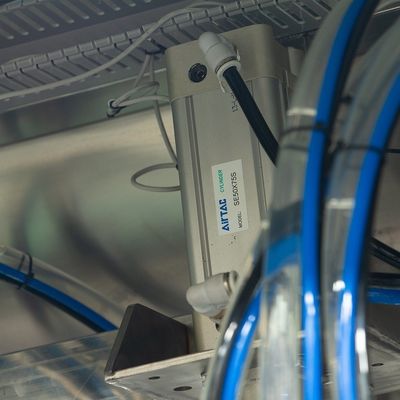 Npack Structure linéaire Machine d'emballage de bouteilles de détergent entièrement automatique